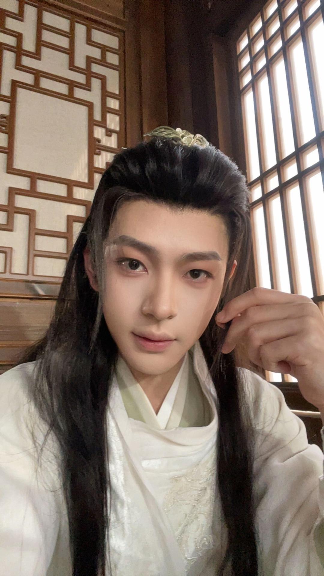 你流一滴泪 我屠一座城。什么城 蜜雪冰城