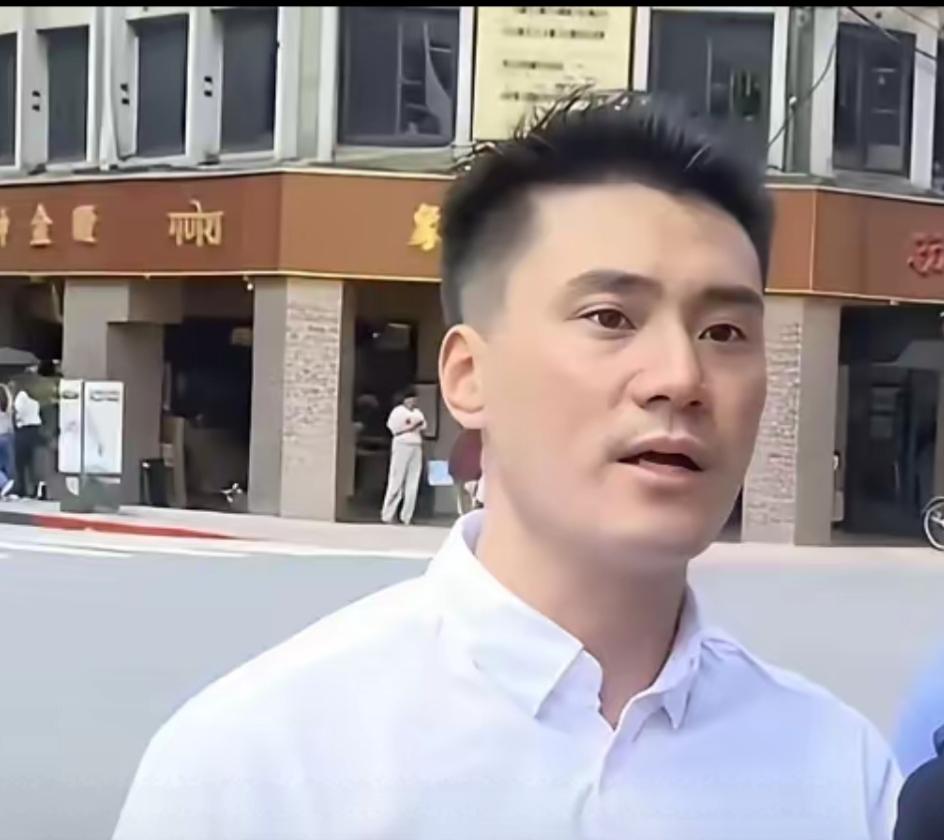 国民党终于要“清理门户​”，丁瑀危险了。
        据台媒消息，8月10日