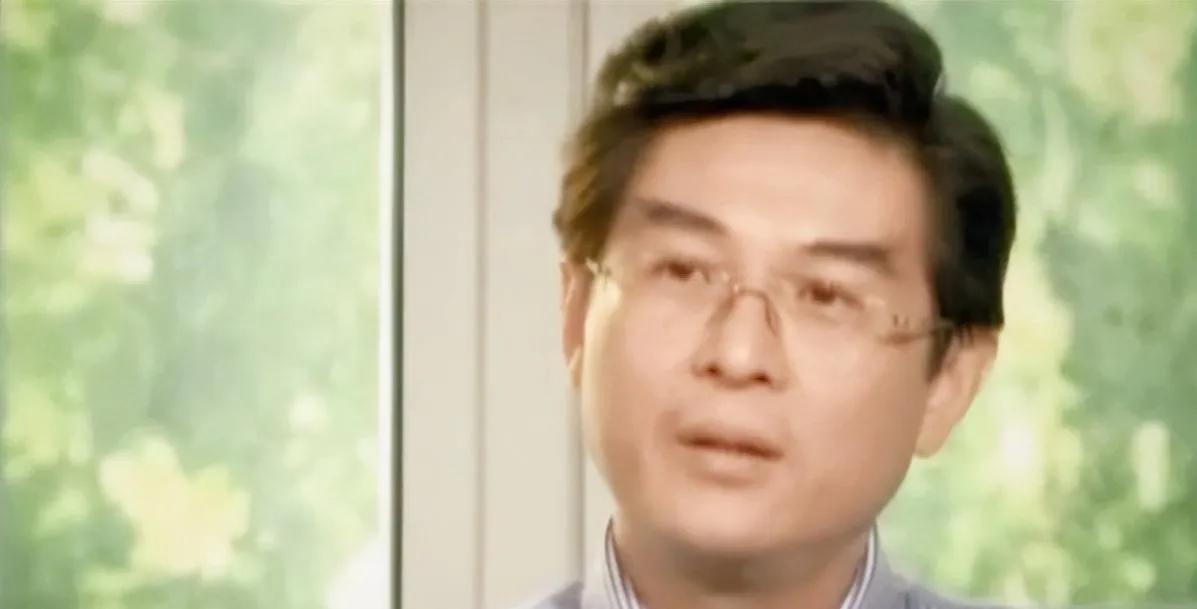 1976年，毛主席去世后，北京一学生找到班主任哭着说：“我要请假，毛主席是我外公