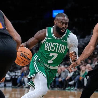 今日NBA常规赛，凯尔特人主场以123-117战胜尼克斯。本场比赛，凯尔特人球员