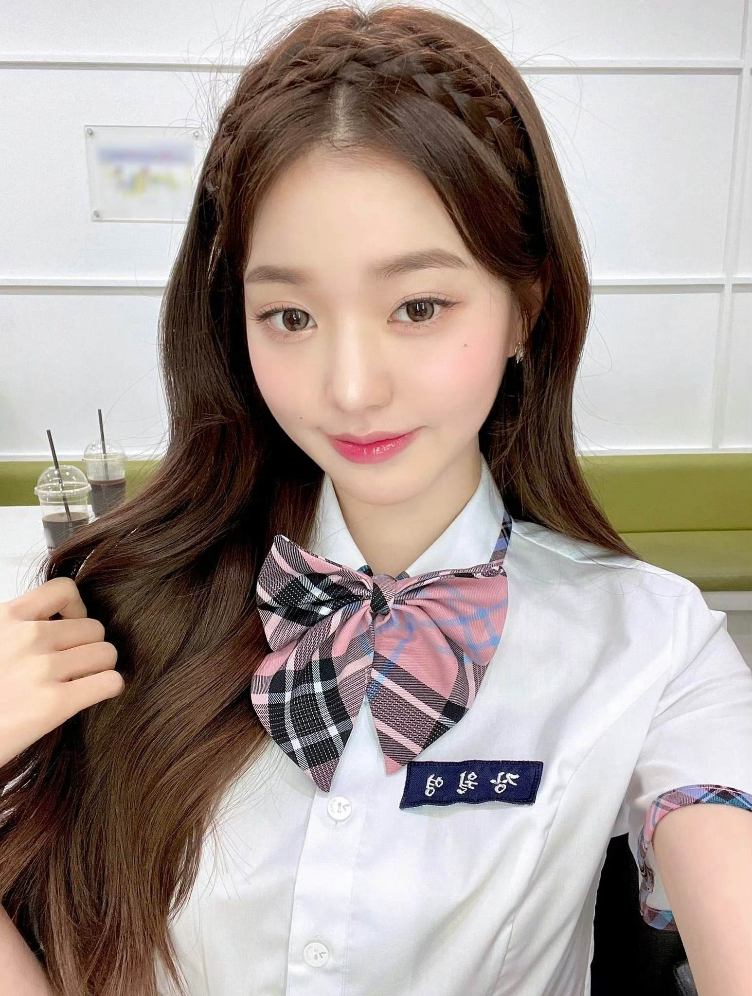 张元英张元英女五一 220715  IVE官推更新 