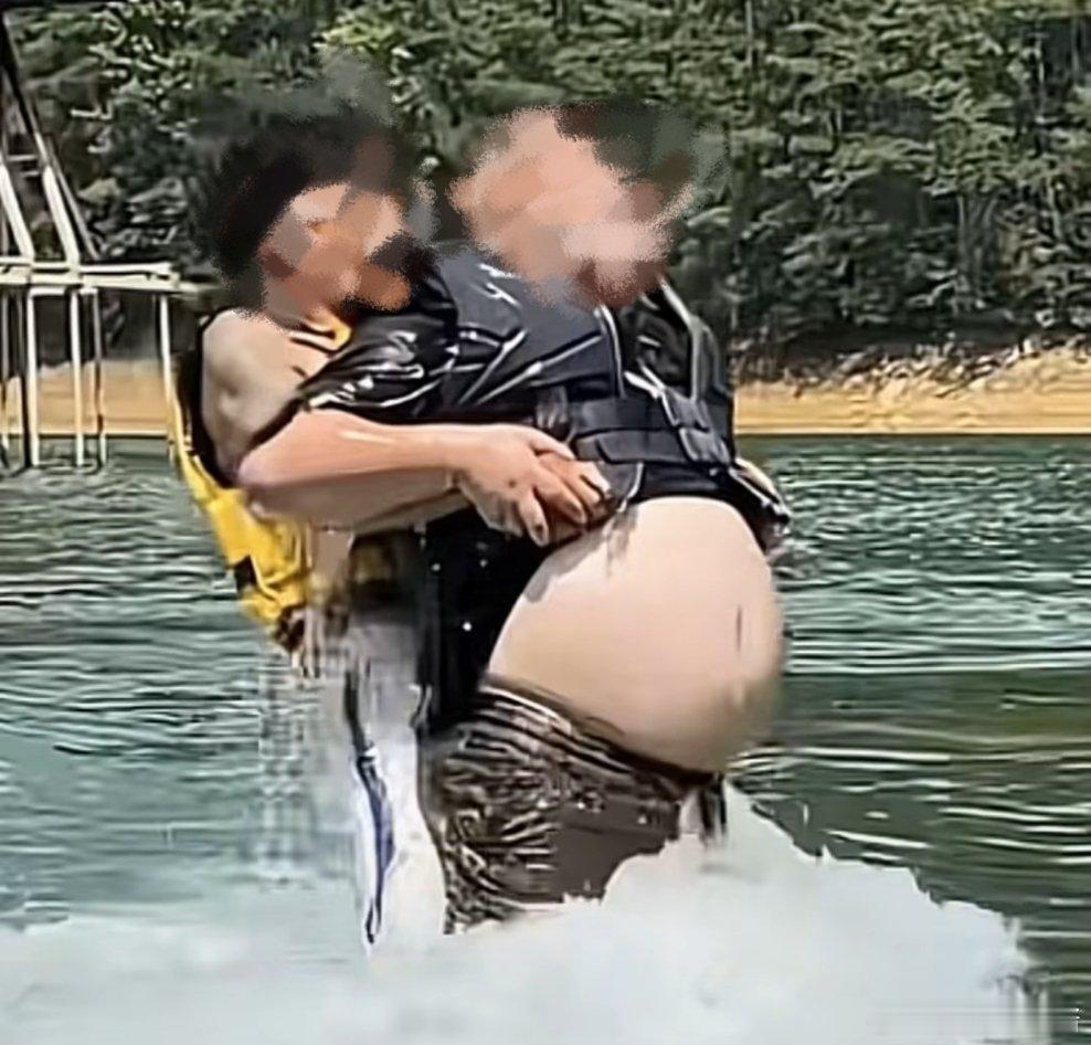 海上升明月 ​​​