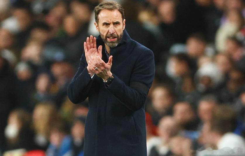 近日在接受采访的时候索斯盖特谈到了英格兰国家队在世界杯中的前景，他表示希望球队能