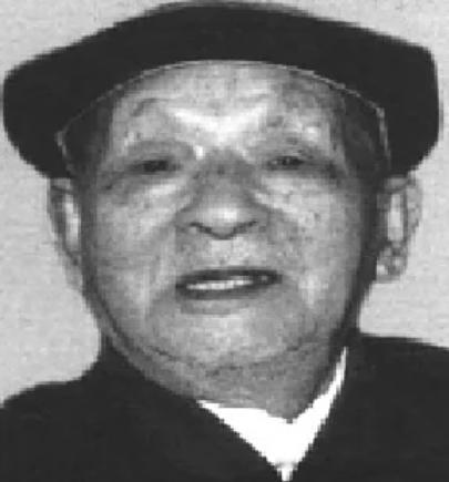 1950年，一份死刑判决书摆在了毛主席的案头。犯人叫王盛荣，罪名是贪污。可毛主席