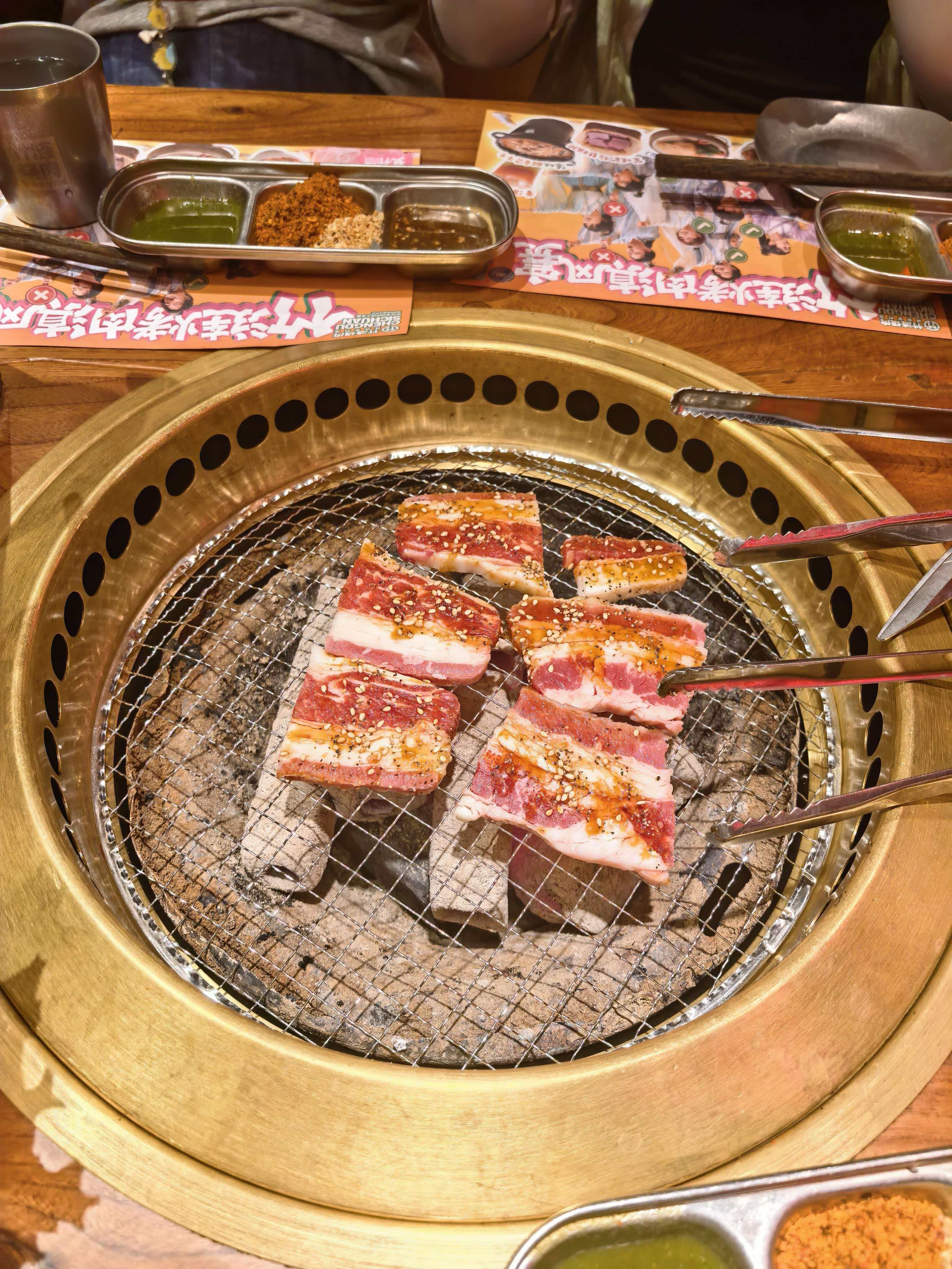 三人餐吃的很愉快菜很好吃 下饭的话题也很不错下次还约