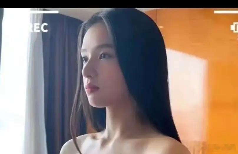 这是周也还是张婧仪？ 