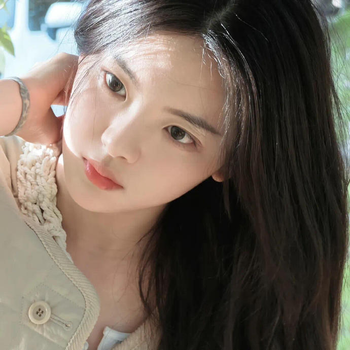 杨超越 