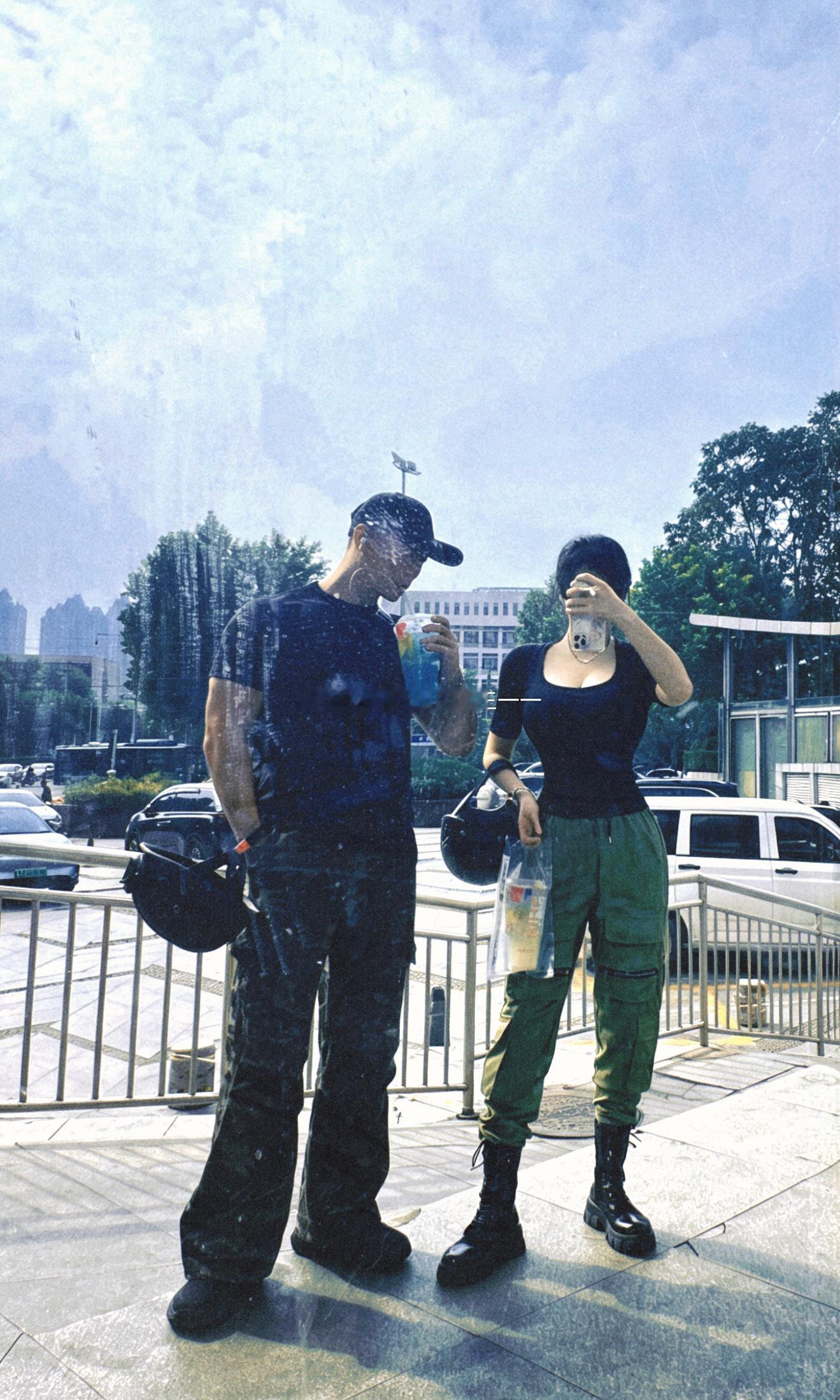 跟经常扣分的损友骑车，他会带着你扣分[开摆] ​​​