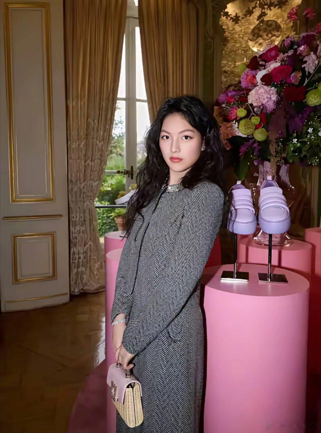 不讲家庭背景和财力单从长相来选，您觉得黄多多漂亮，还是王诗龄漂亮？从家长怎样培养