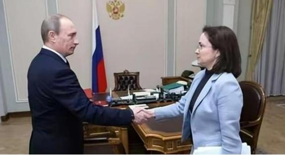 为什么说俄罗斯发展到现在地步，除普京之外还有一人功不可没？甚至有网友称其为俄罗斯