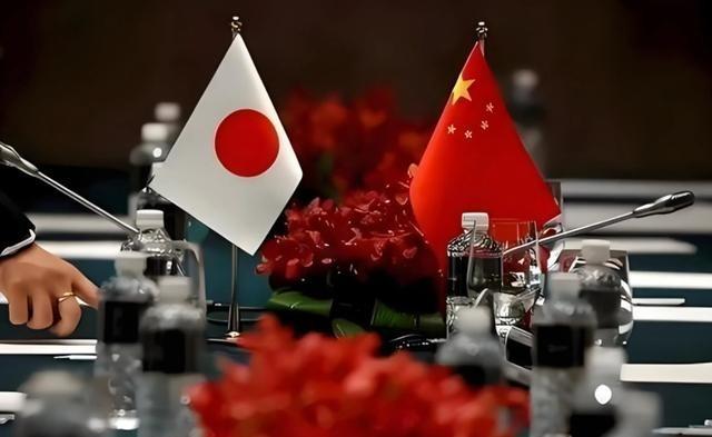 在中国和日本对峙的今天，一个难以避免的真相似乎也还是彻底暴露了出来，世界各国都期
