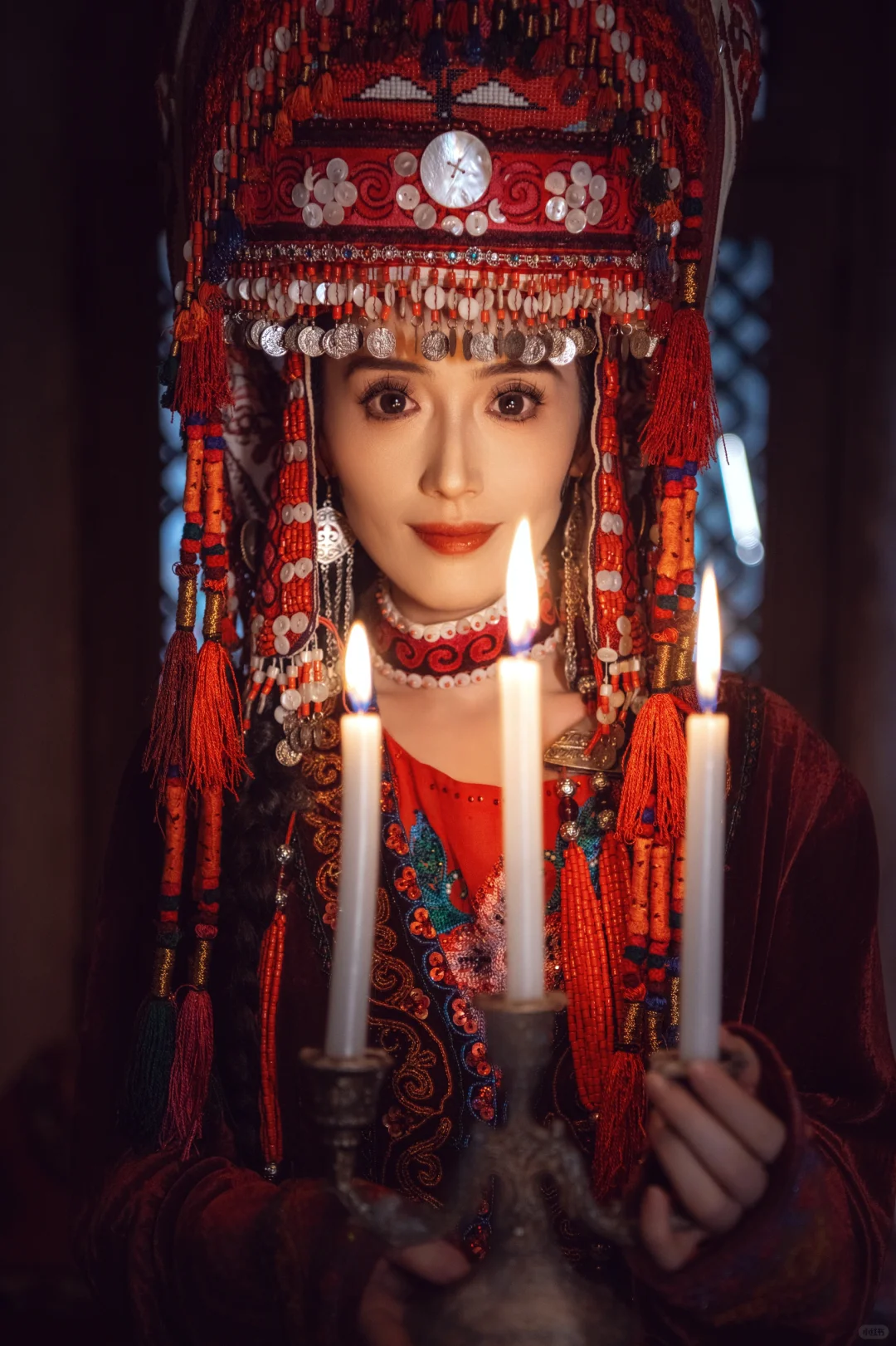 柯尔克孜族女性服饰