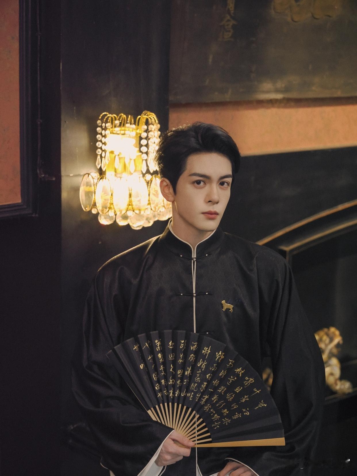 1. 《老九门》新作邀约是南派三叔亲自敲定曾舜晞出演，艺人看好项目定位便选择加盟