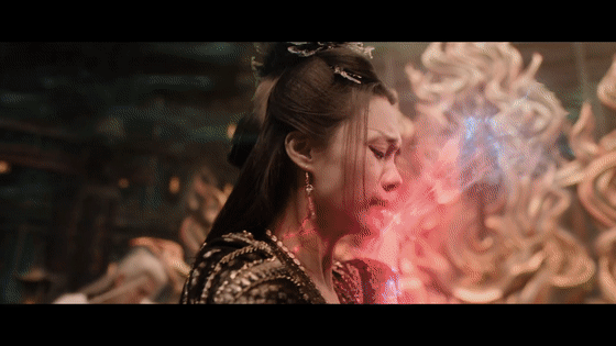 都说了别惹迪丽热巴白日提灯绳子也就只能绑住贺思慕的人，想压住她的气势根本不可能，