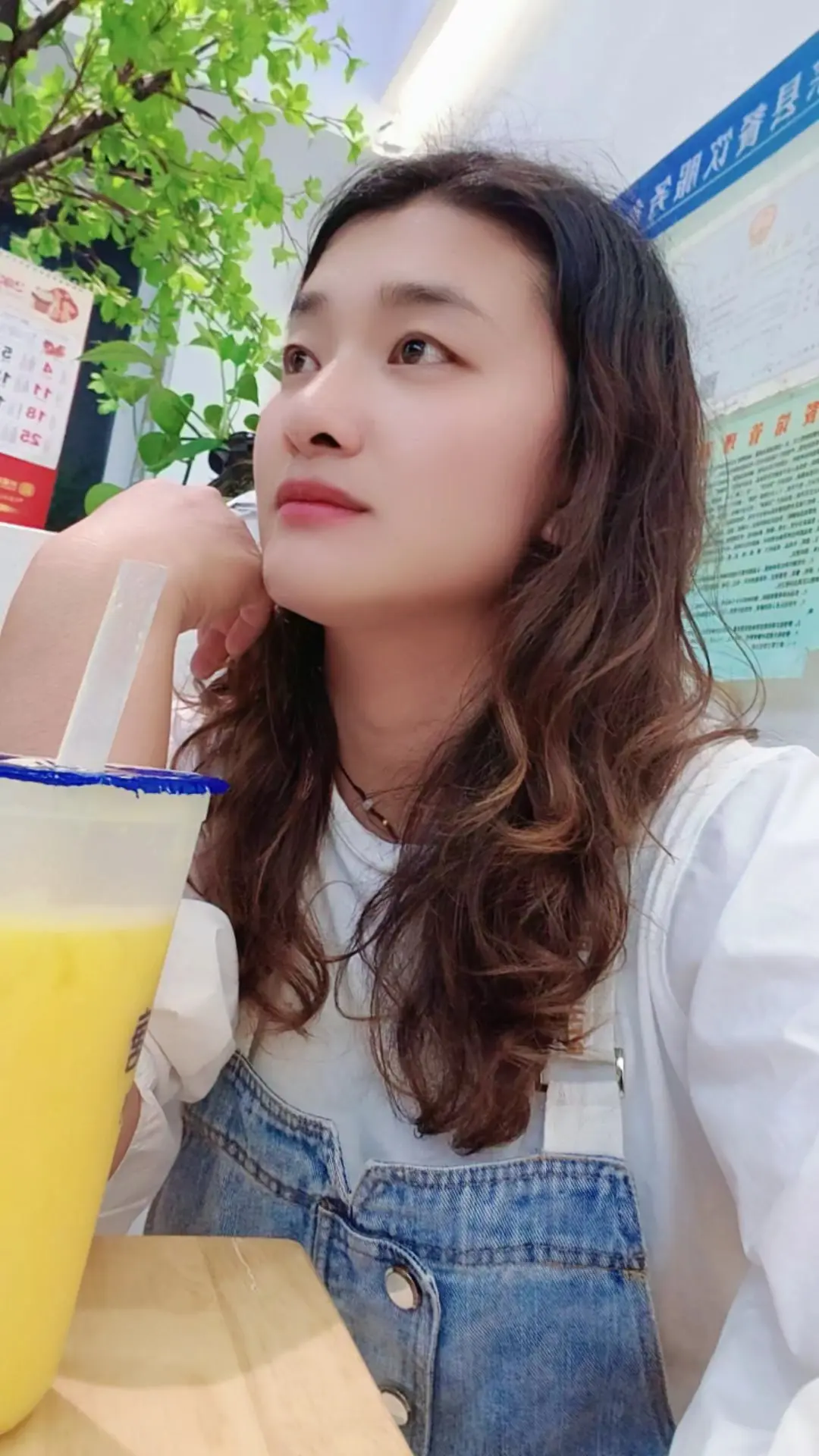 记住：被爱的时候不需要完美，被嫌弃时完美也没用。