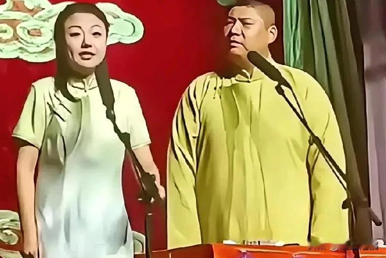 德云社精彩相声片段

赵芸一：“我想当相声武则天？不是，您别瞎说，我不太愿意让大