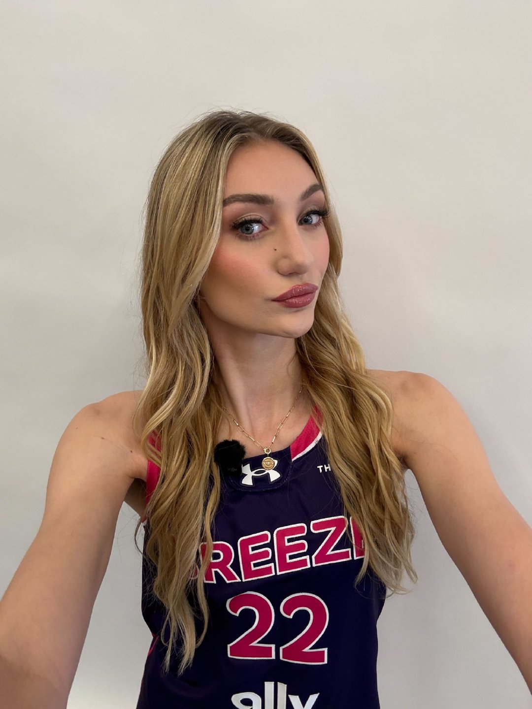 定妆照拍摄日unrivaled联赛