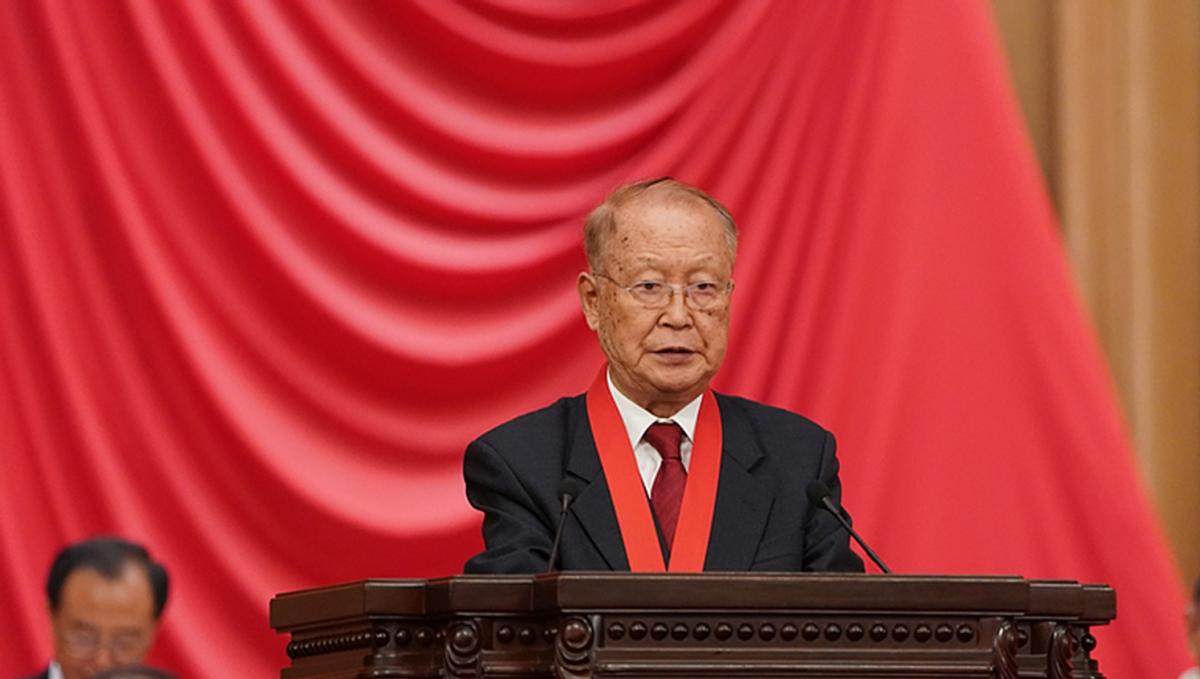 中国雷达已经从过去的“看不远、看不清”，直接跃升到能在8000公里之外发现小目标