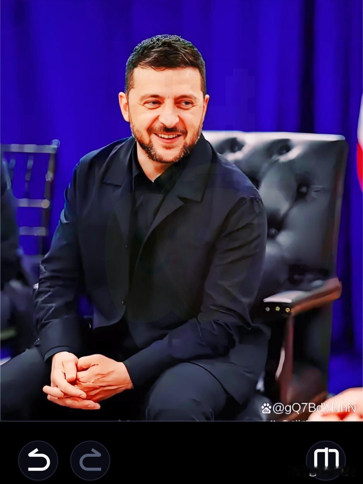 泽连斯基：若获安全保障愿举行选举泽连斯基突然松口愿意搞选举了，前提是美欧得给“有