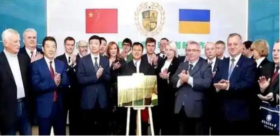 1990年代那段特殊的人才流动，留下了很多故事，但最令人难忘的不是某项技术突破，