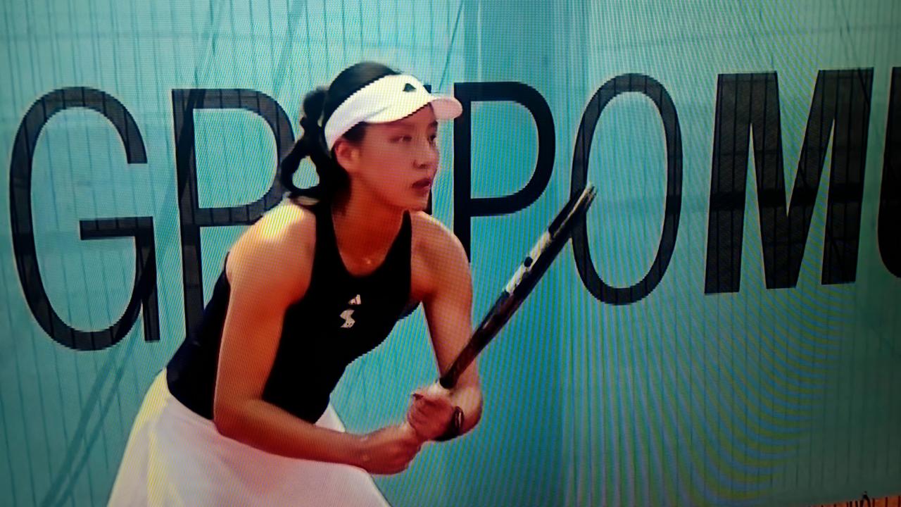 王欣瑜遭小将萨姆森逆转，遗憾止步马德里首轮！
      北京时间4月23日18