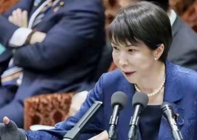 搬起石头砸自己的脚，俄罗斯媒体透露：日本政府正在积极讨论解除对俄罗斯制裁的方案。