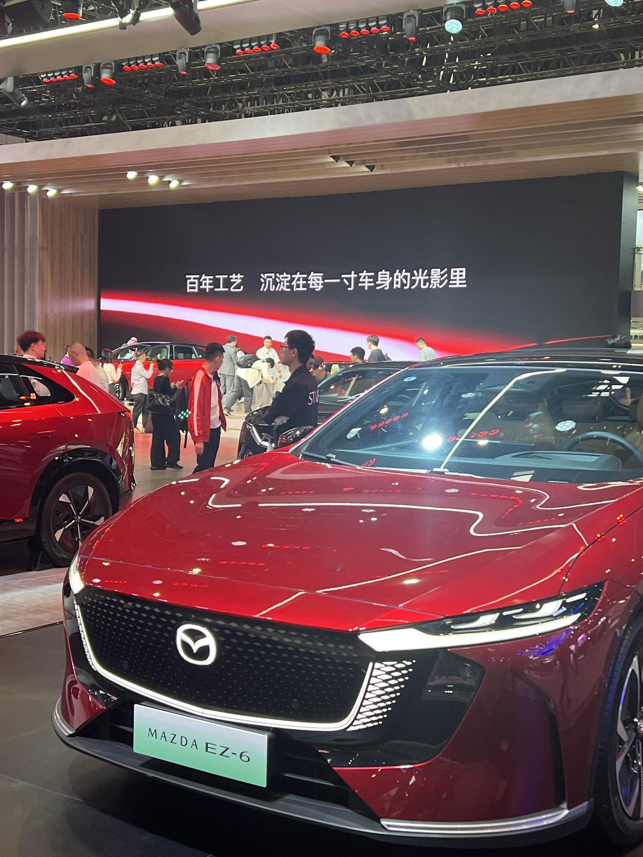 如果以马自达在国内生产的第一款车，海南马自达的福美来来算，这个品牌在中国大概有3