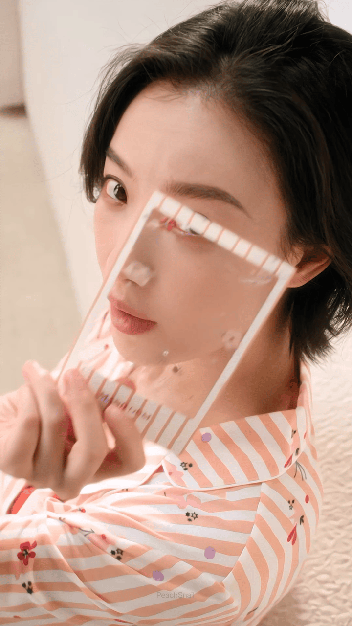 倪妮  谁能抵挡住穿着睡衣的小猫咪曼妮芬全球品牌代言人倪妮