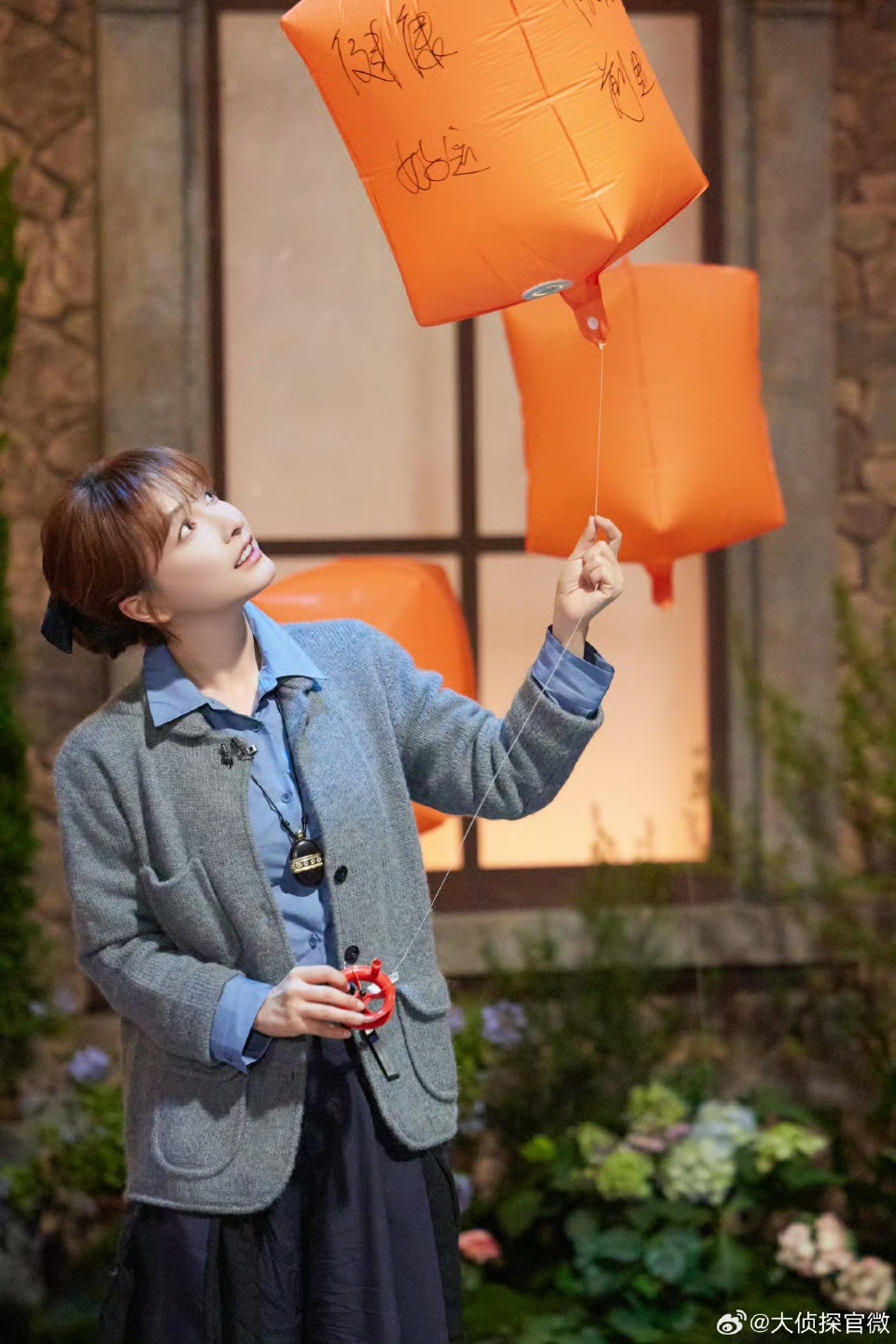 大侦探收官录制放天灯大侦探祝福都在灯里了 大侦探真的带着爱与想念和大家走过了十年