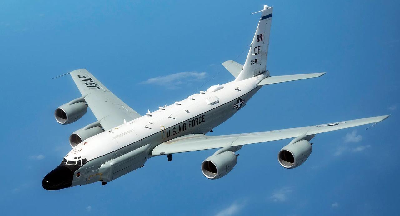 随着美国持续加大对委内瑞拉独裁者尼古拉斯·马杜罗的施压，昨天在线航班追踪网站发现