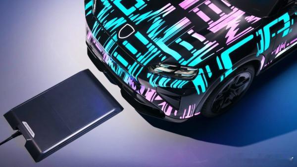 新卡宴各项参数本质就是新Taycan的 SUV版但最新奇的莫过于无线充电，11K