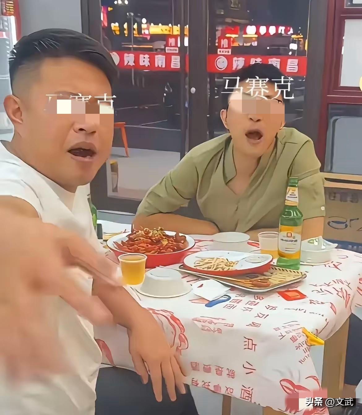 “这下舒服了！”当南昌摸头事件的处理结果公布时，不少网友拍手称快。白衣男因酒后骚