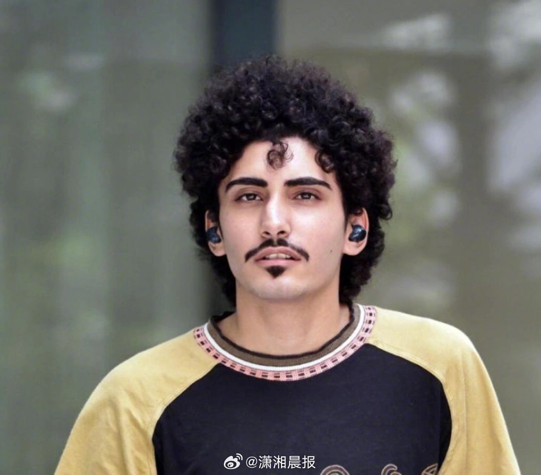 【#瑞典男生嫌门票贵混入贵宾区判坐牢#4周】因嫌门票太贵，瑞典一交换生涉擅闯新加