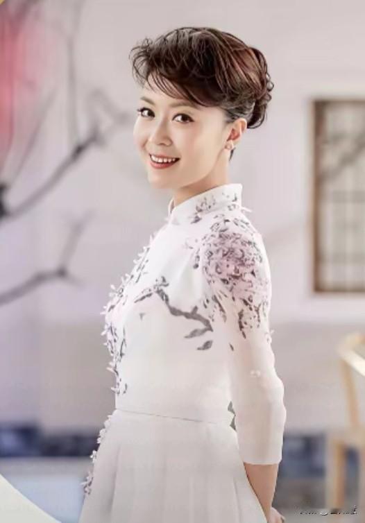 依然美如花儿[玫瑰]吐芬芳