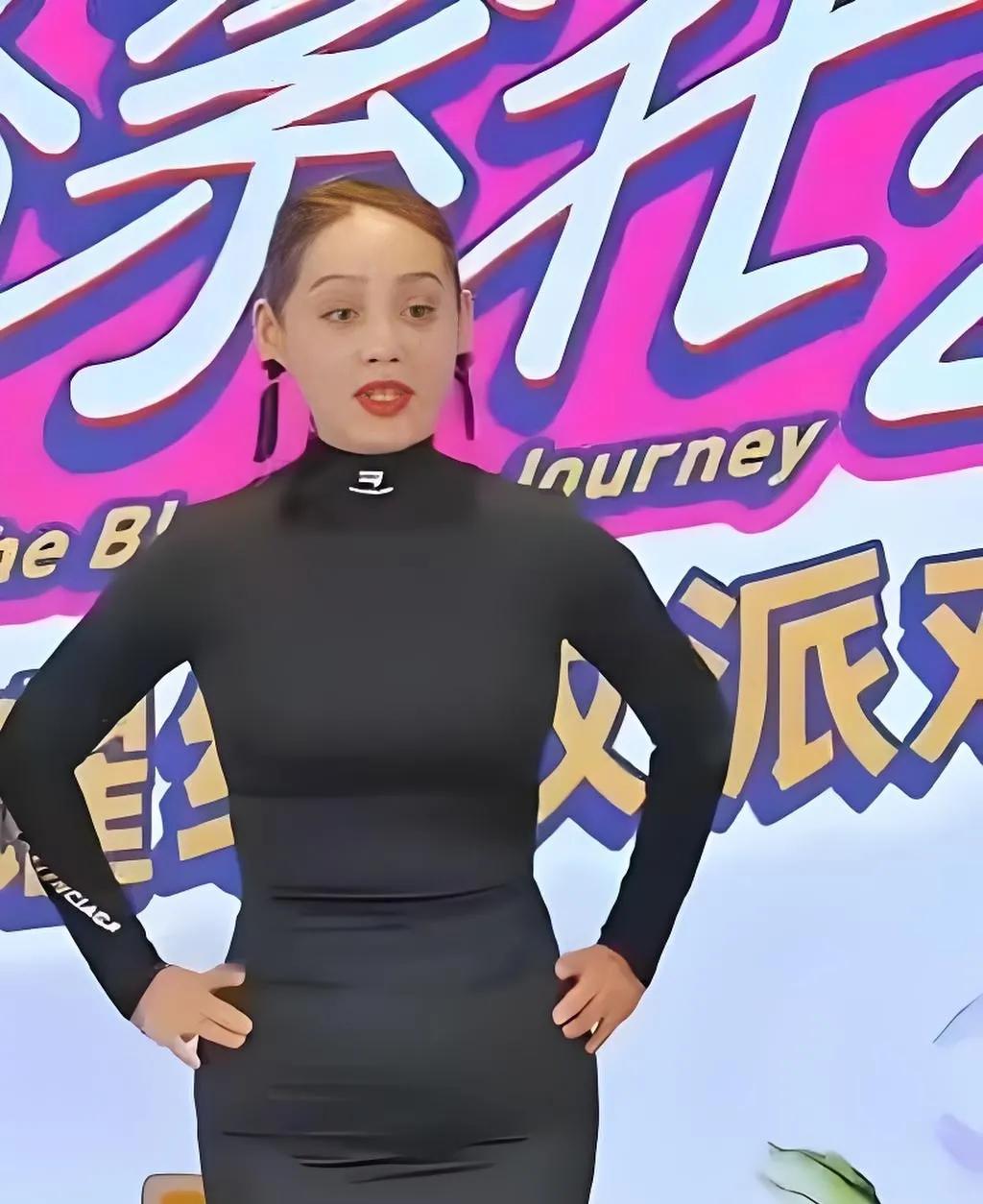 还别说，宁静的小肚腩令她别有一番韵味！

宁静娱乐圈别具一格的实力派演员，从《炮