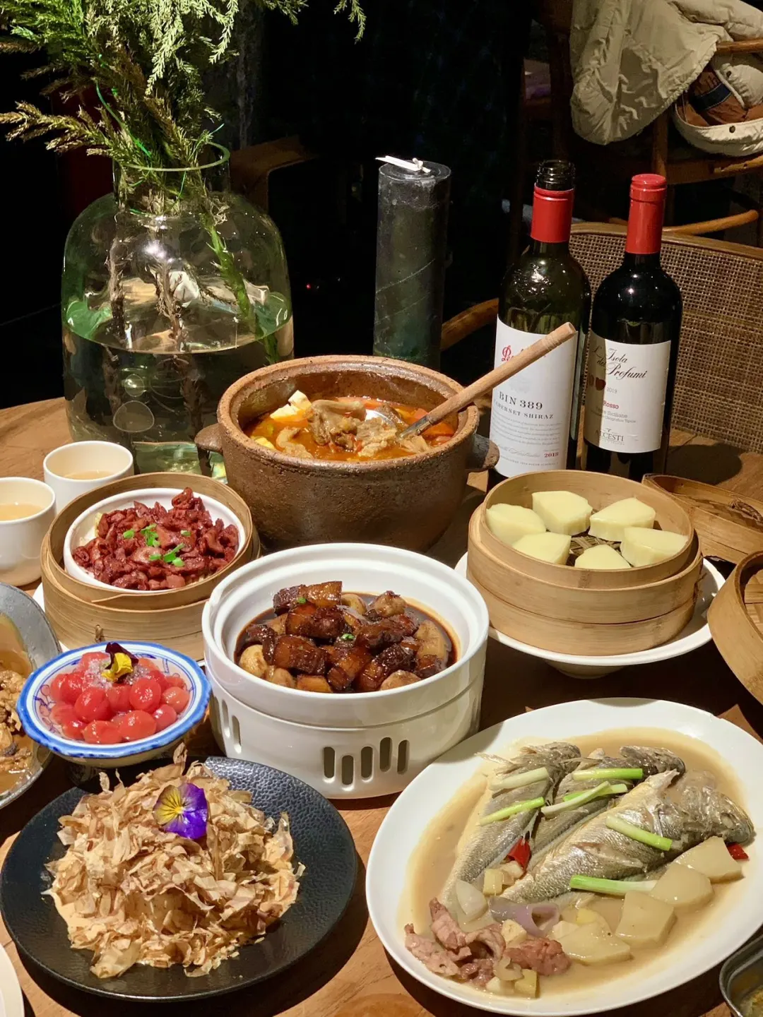 藏在玻璃里的宝藏小馆，一口鲜掉眉毛