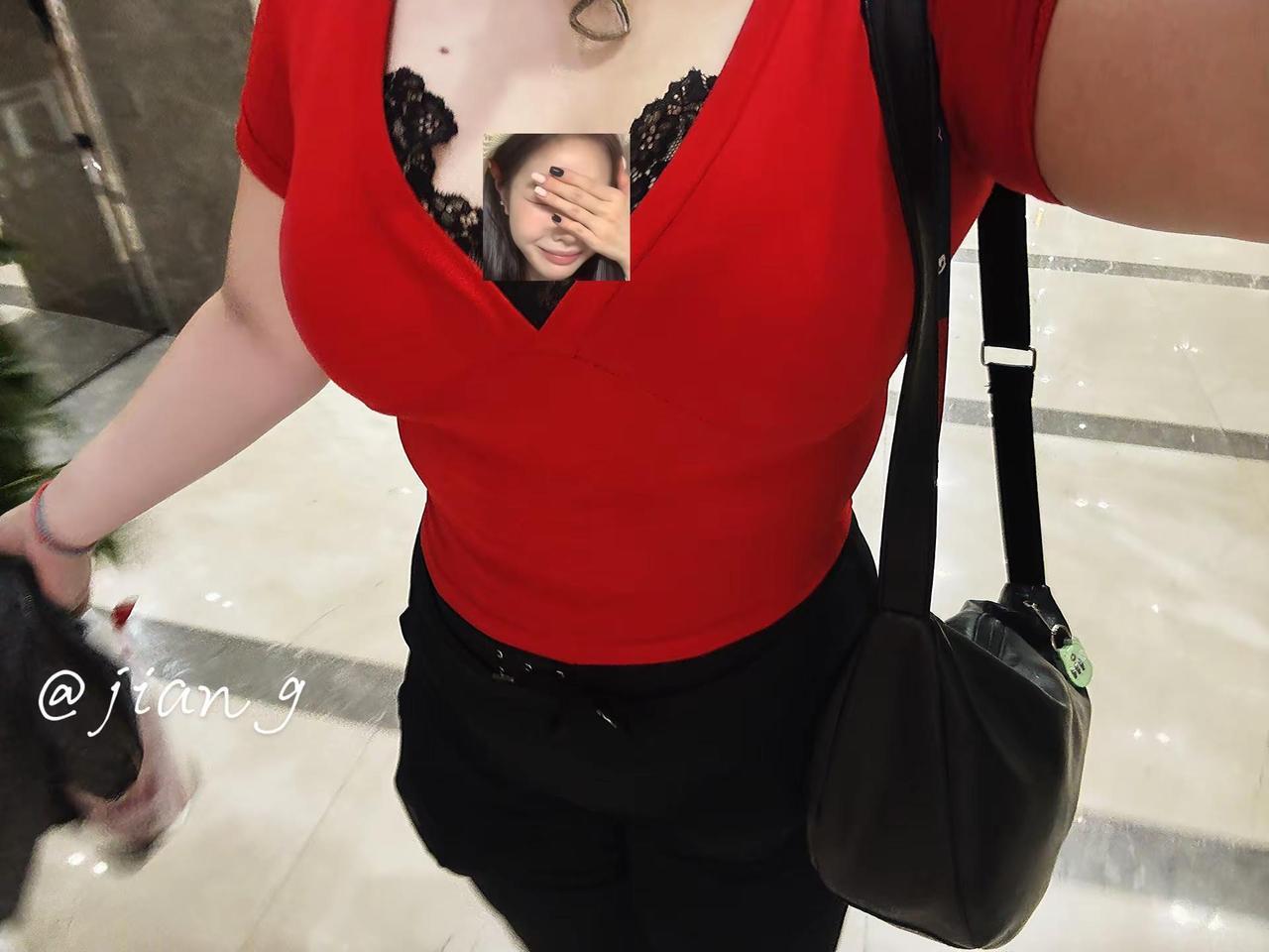 ootd.红色包臂裙 日常穿搭自由 肉式穿搭 热辣ootd