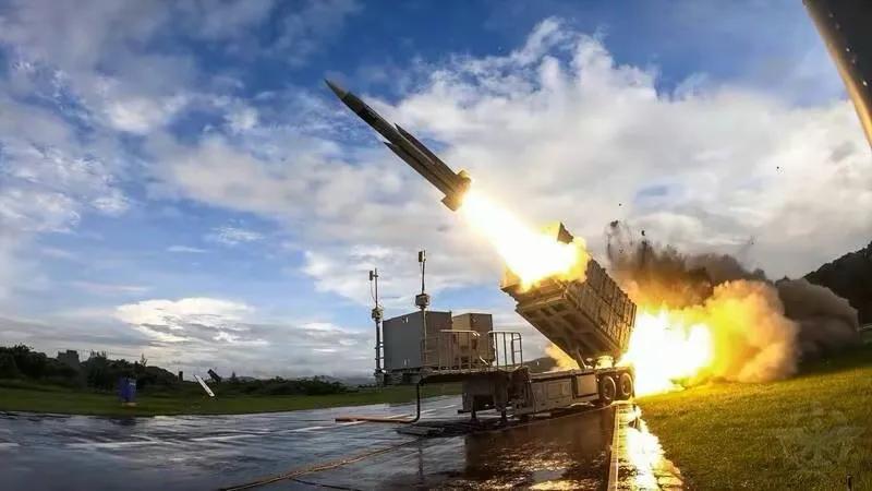 【台军在台岛新建四处导弹基地，赖清德妄图吓阻解放军，构建“重层吓阻”海防线】
近