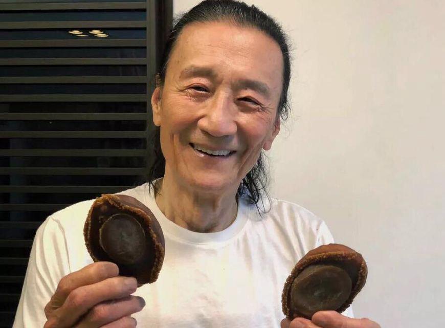 谢贤这位在影视圈摸爬滚打大半辈子的老戏骨，最近传出去世消息，让不少人感慨万千。其