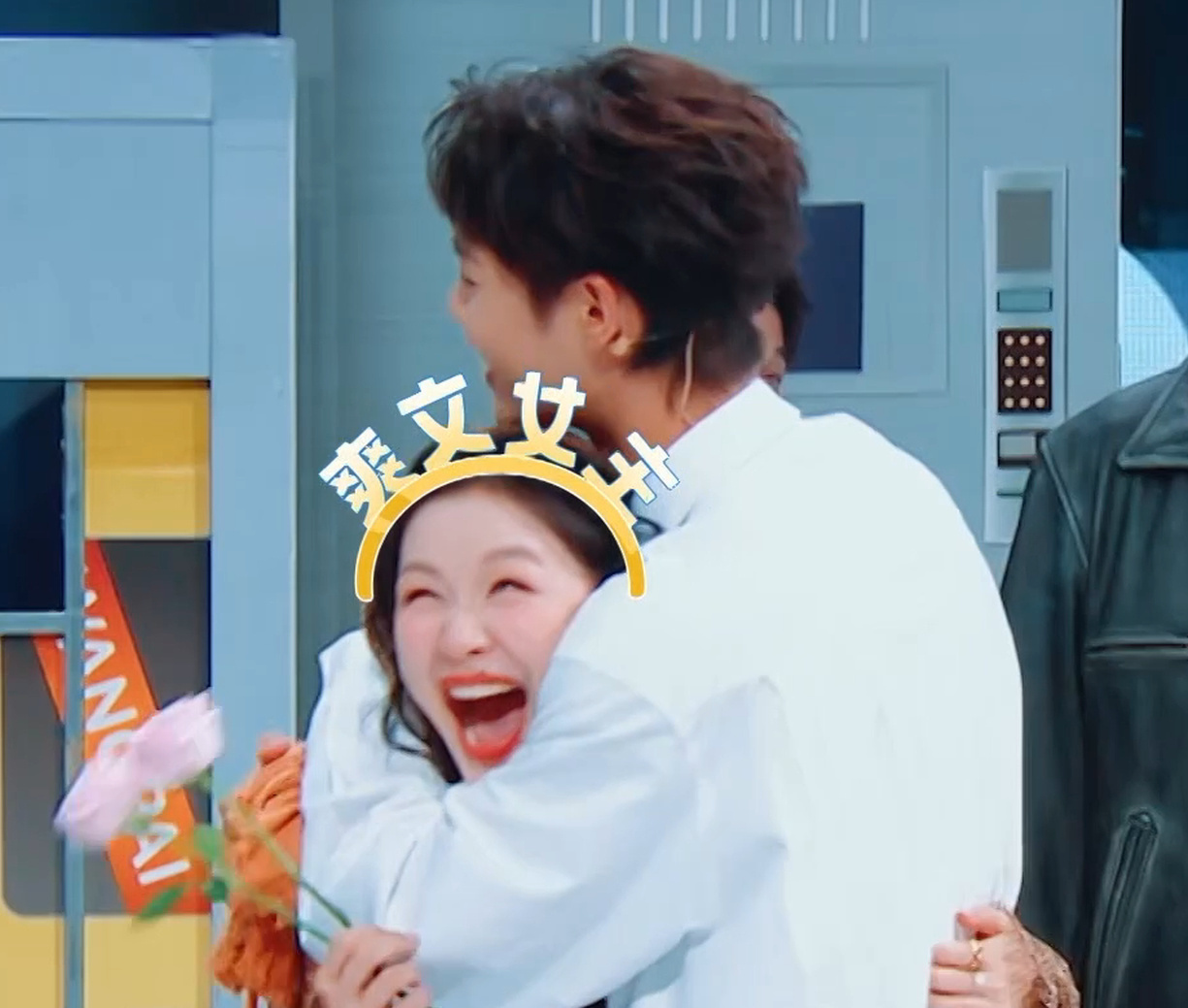 柯淳也让金靖演上爽剧了王牌对王牌 好好好，终于轮到金靖当爽文女主了！“她逃他追”