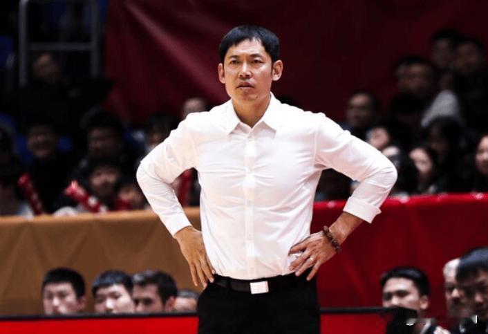 张庆鹏今天主场能保住颜面，感谢朱松玮吧！
最多拉福建23分。第四节被追平一度反超