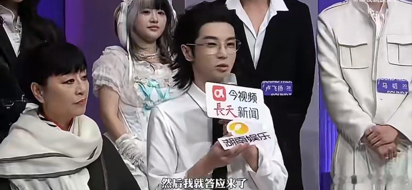 我的评分： 谁没在社交里慌慌张张！花花工作vlog里直言社交太难，时隔两年回归工