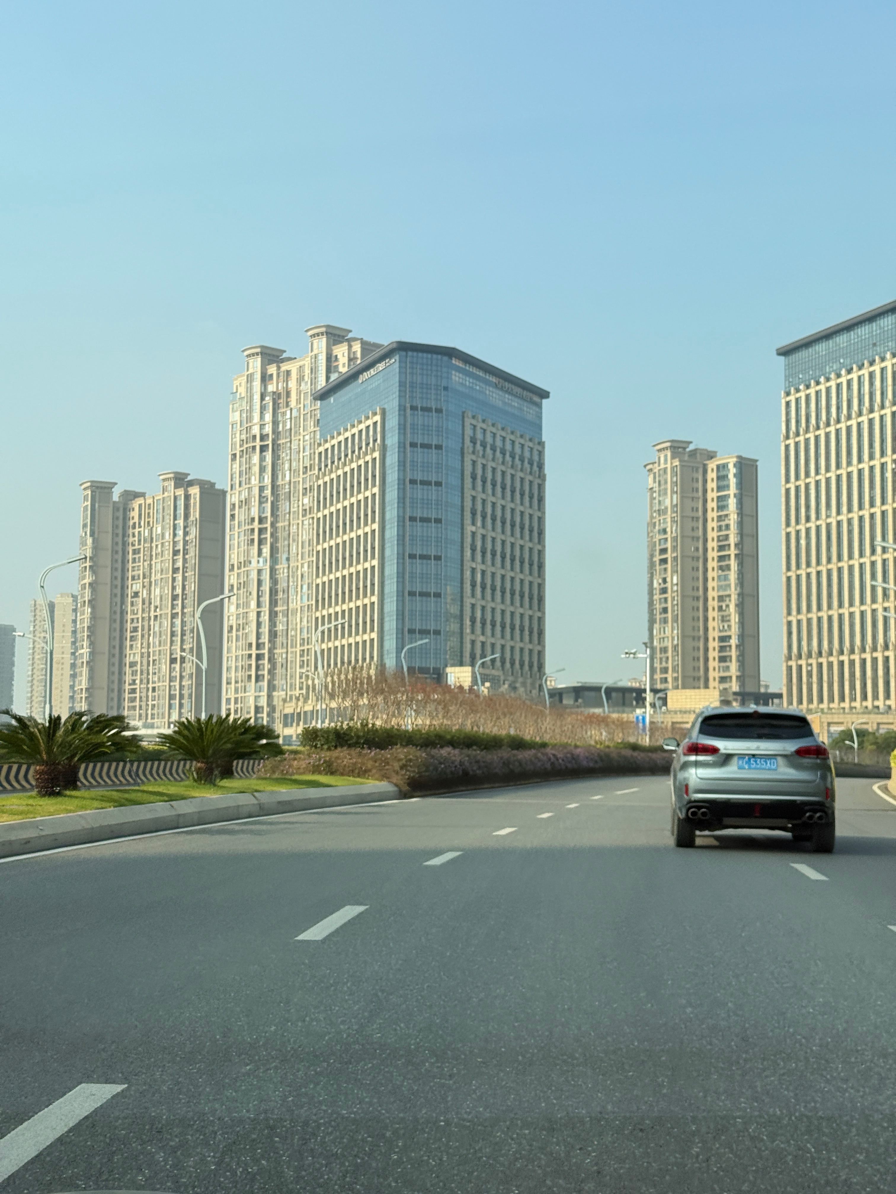 跑步即刻开跑 639海沧湖正在改造中，已经越来越美了，到时候修好那跑起来风景就更