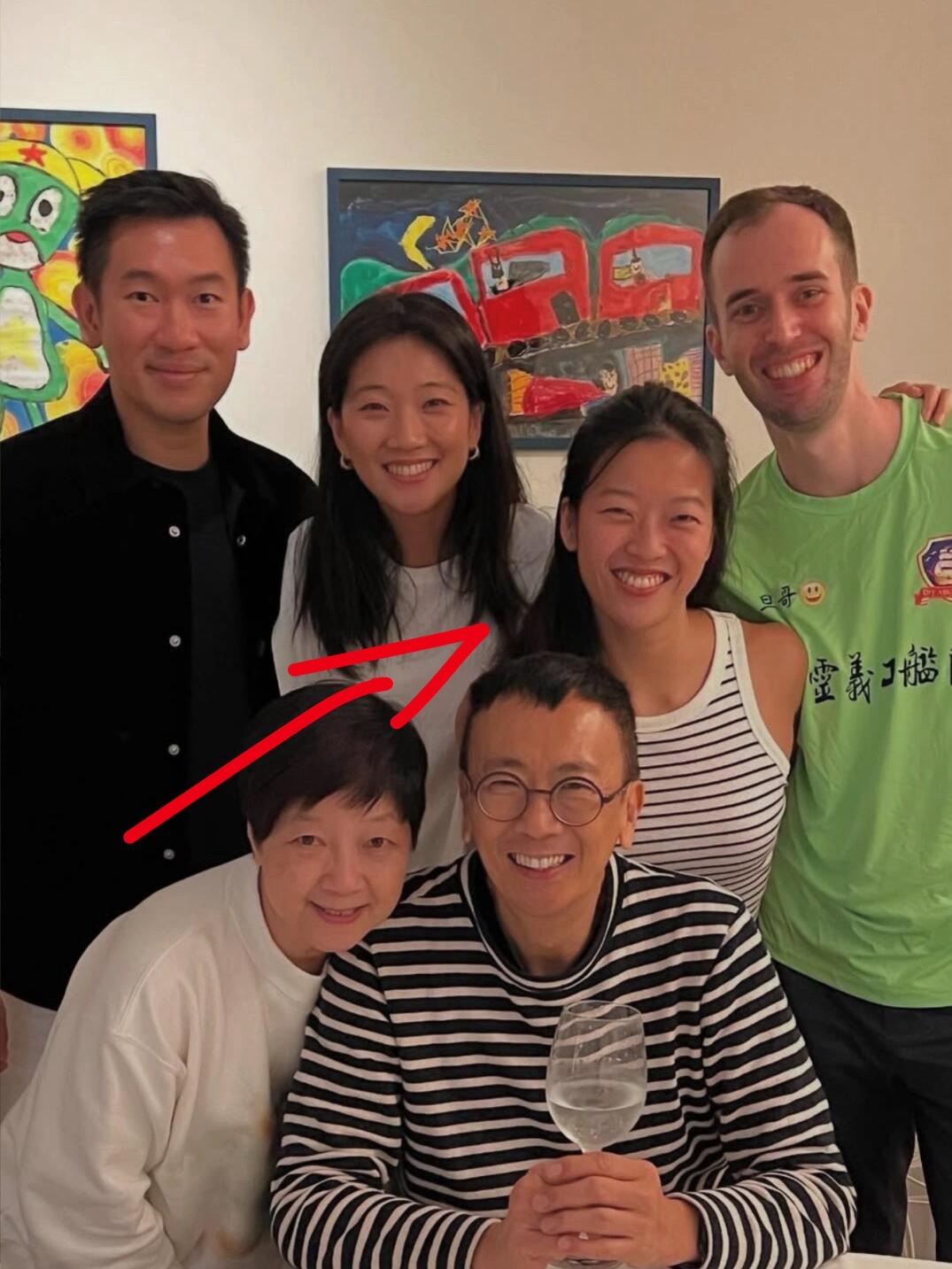 郑丹瑞女儿郑瑶官宣怀孕，她俩闺女笑起来眼睛跟他一模一样 ​​​