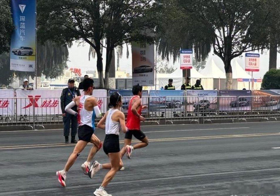 张水华重庆创个人第二好成绩张水华离职 张水华辞职后首战，获得重庆马拉松国际第六名