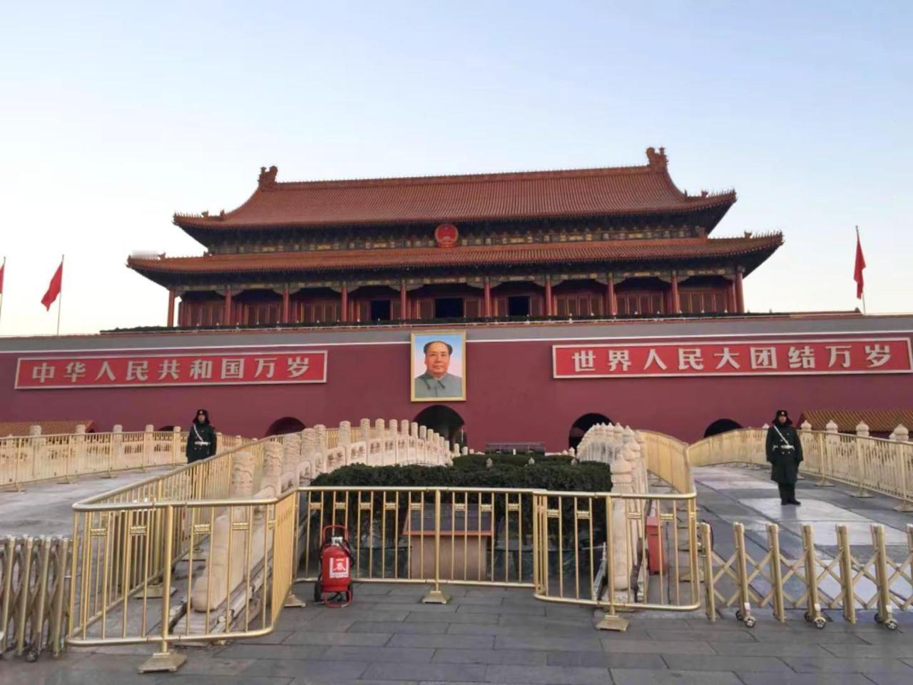 警钟长鸣。祖国万岁