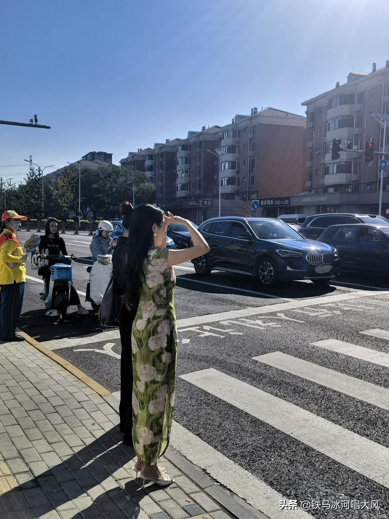 外在的美，如果加上内在的美，会让人眼前一亮，如沐春风……
纪实摄影026-7：《