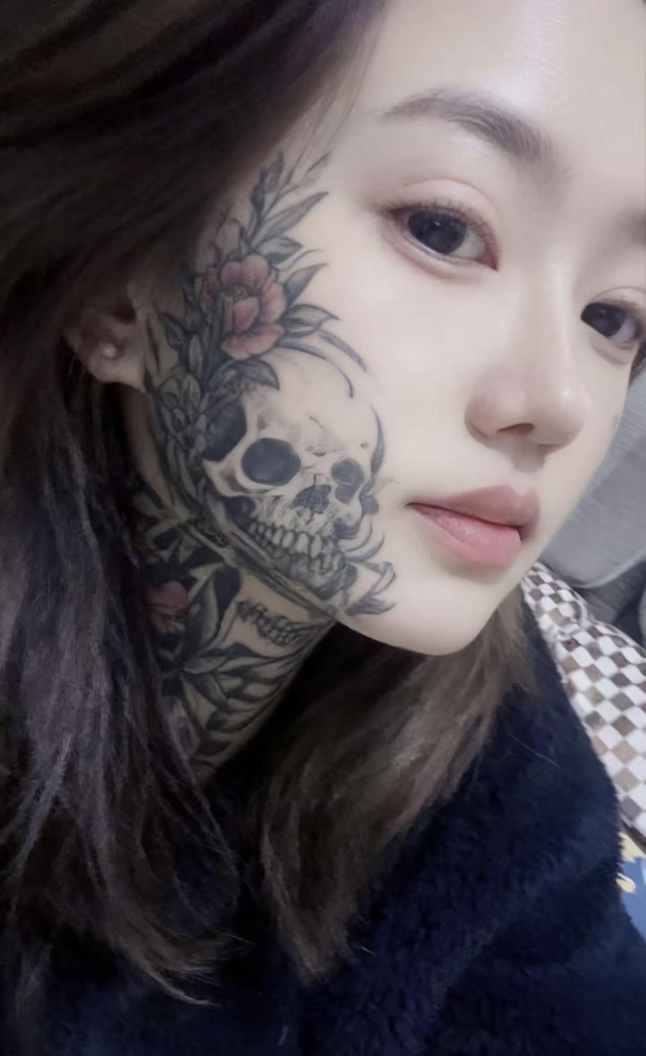 纹身女孩也温柔