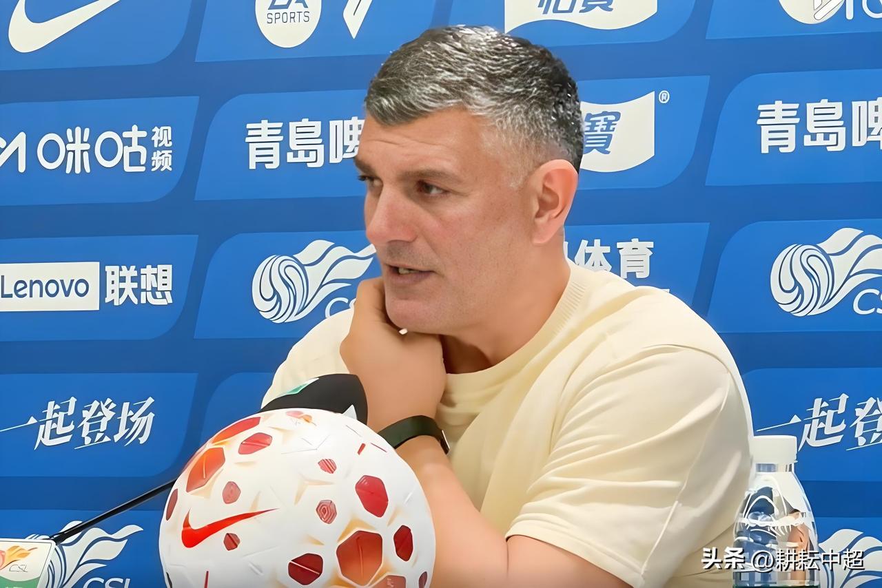 阿洛伊西的战术风格到底适不适合成都蓉城队？从几场比赛踢下来看，他的执教能力实属太