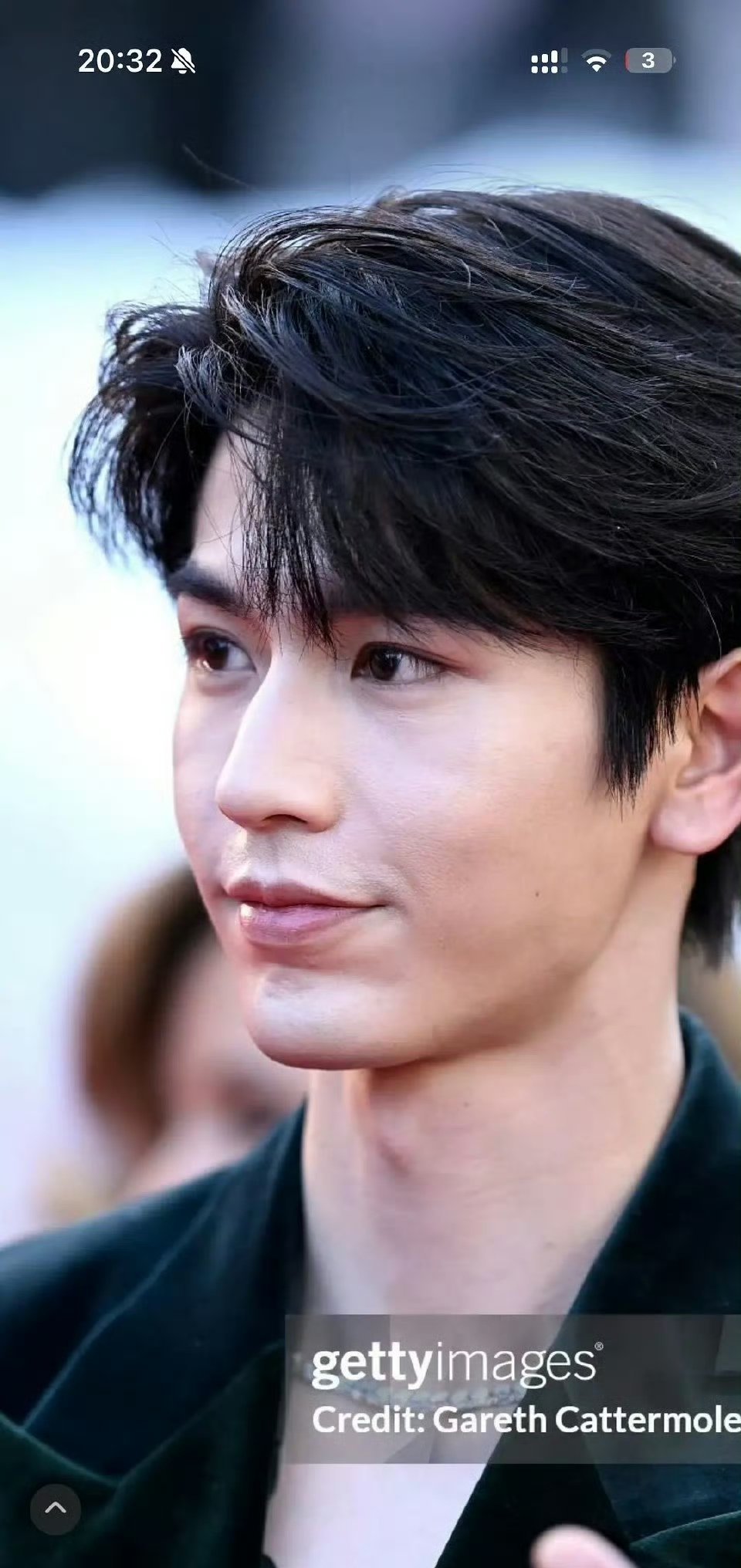 张凌赫真实的颜值算帅哥吗？ 